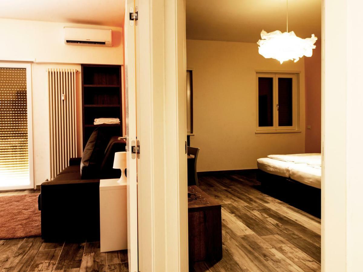 Roma Ariston 8 Apartment Bolzano Bagian luar foto